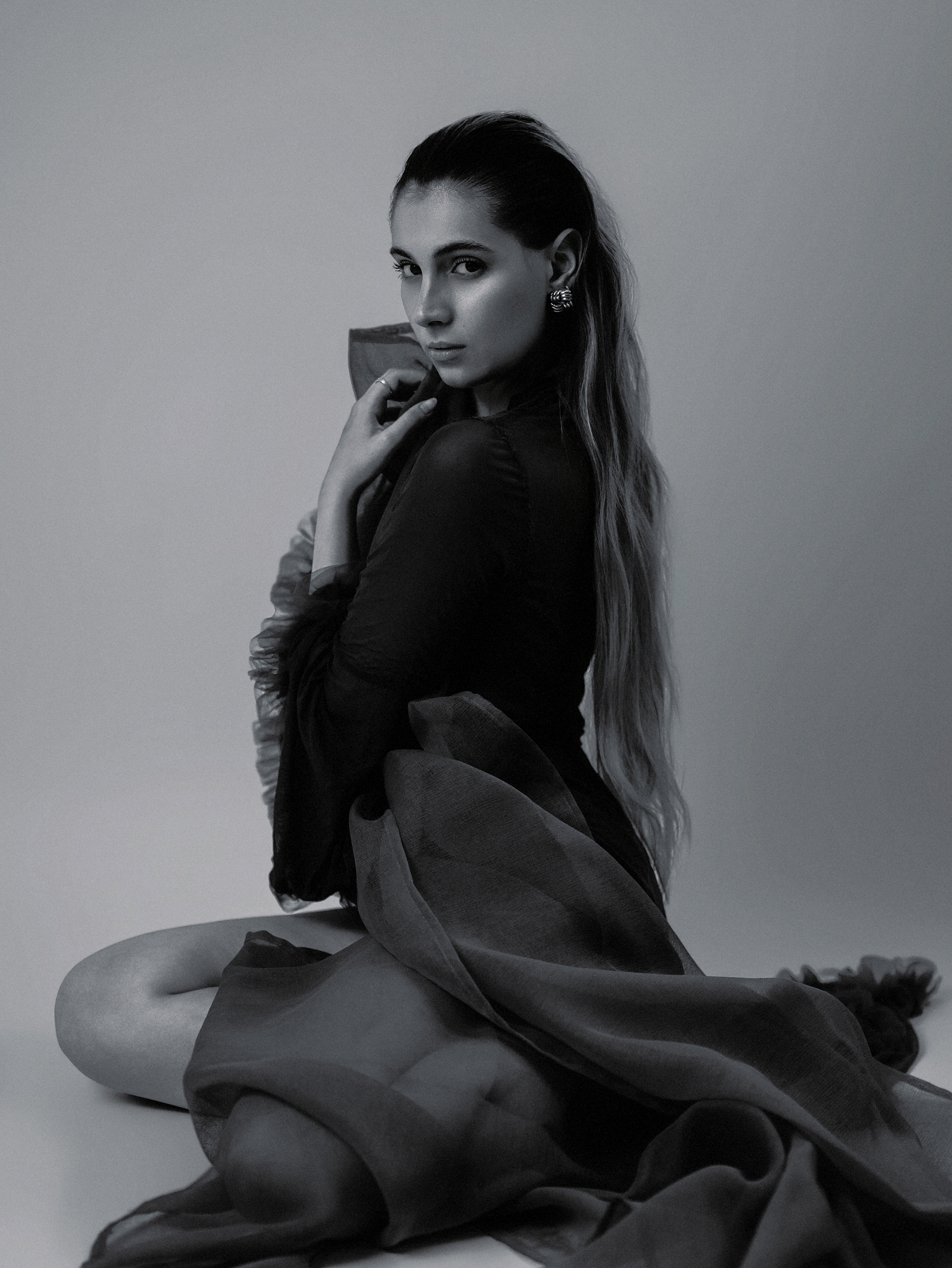 Monochrome Veil — Giulia Cavicchi